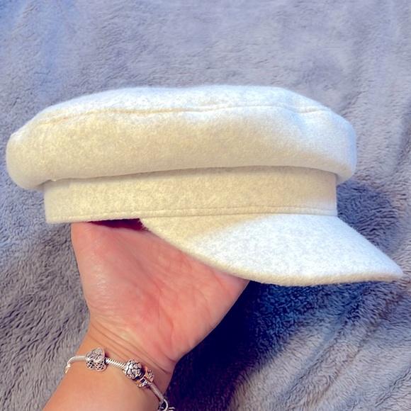 Beige Hat - Picture 6 of 7